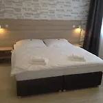 Phoenix Pensjonat 3*