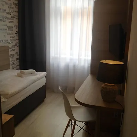 Phoenix Penzion 3*