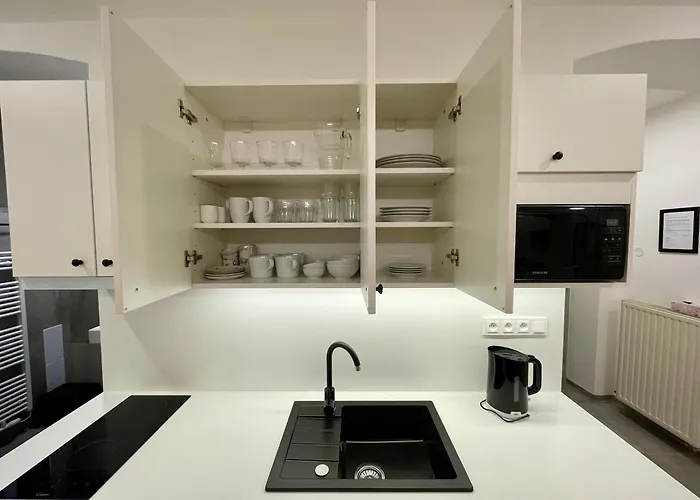 Phoenix ゲストハウス 3*