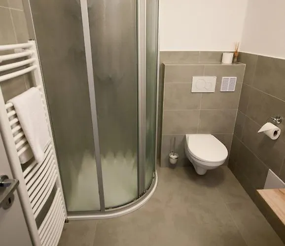 Phoenix ゲストハウス ズノイモ