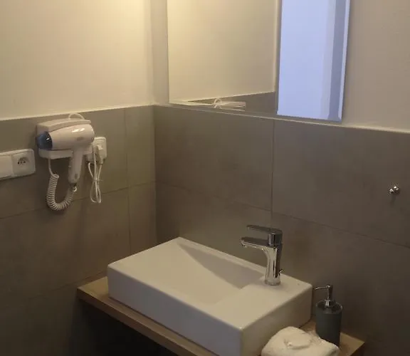 ゲストハウス Phoenix